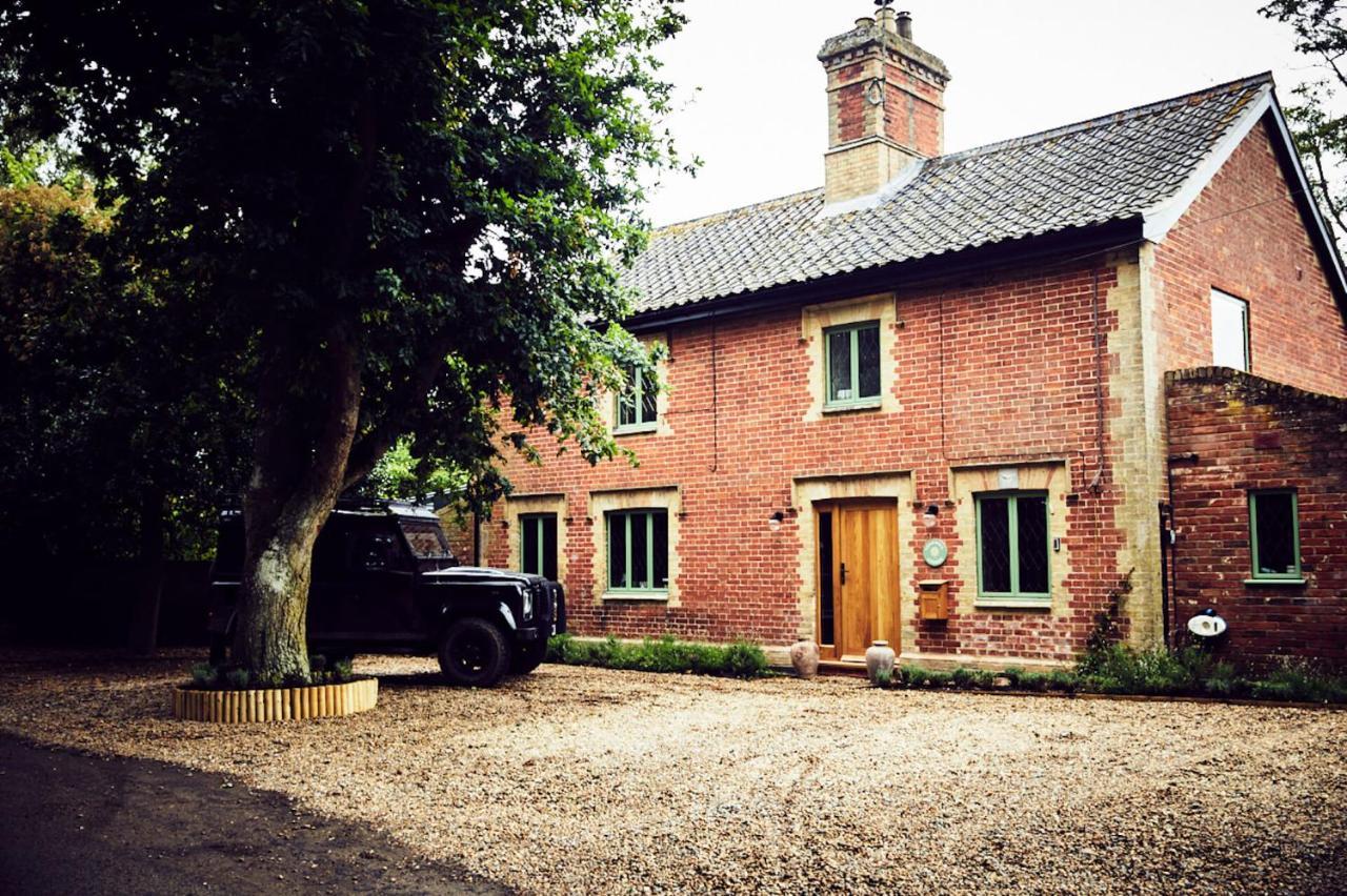 Toad Hall - Luxury Glamping Near Southwold! Lodge
