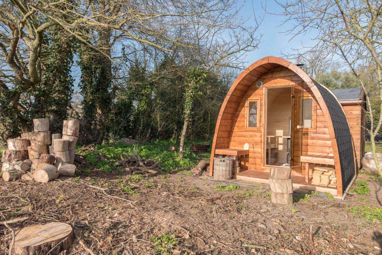 Lodge Toad Hall - Luxury Glamping Near Southwold! *