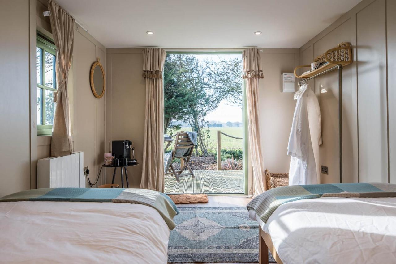Lodge Toad Hall - Luxury Glamping Near Southwold! *